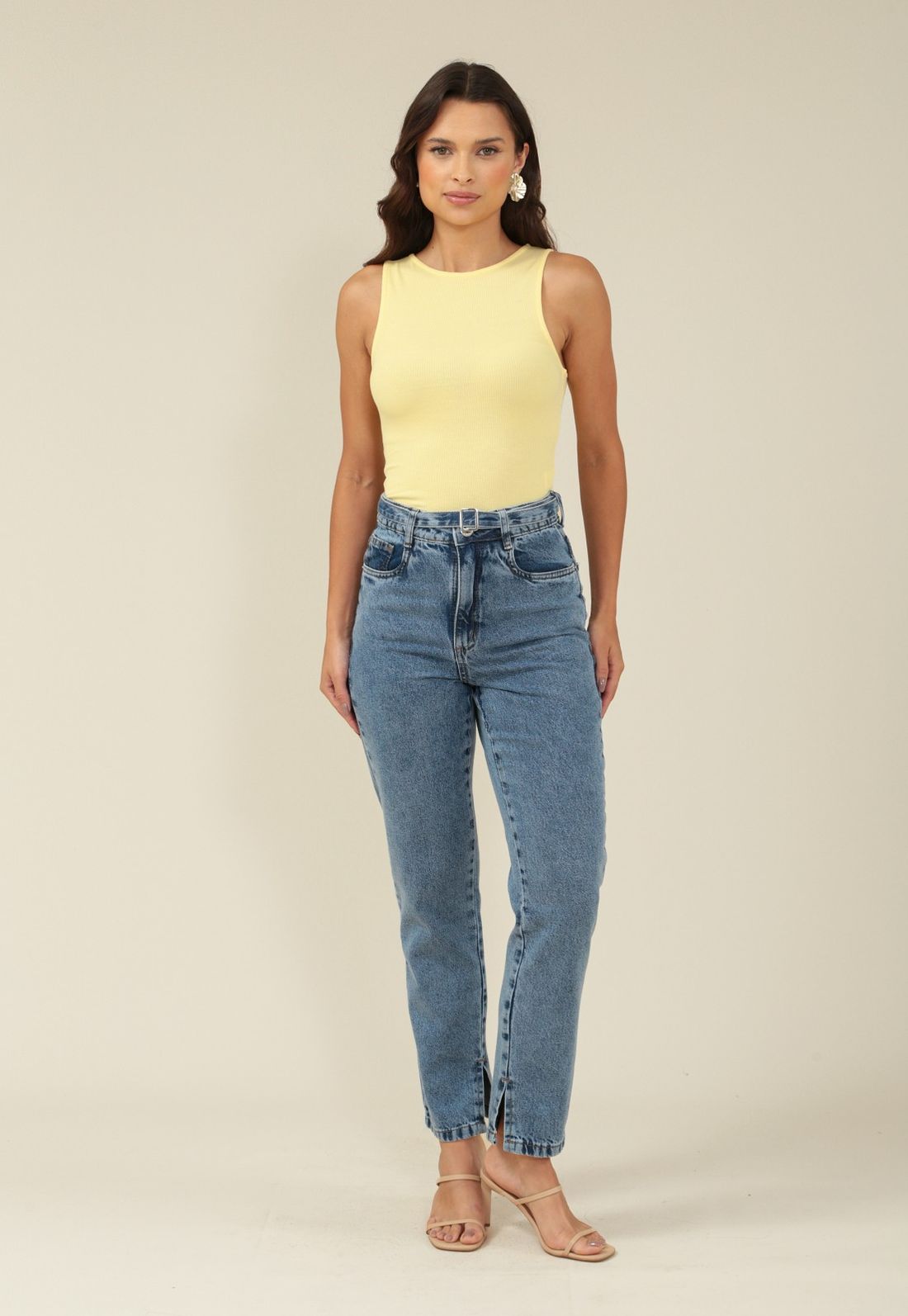 Calça Jeans Mom Com Cinto - Cor AZUL - Tamanho 36