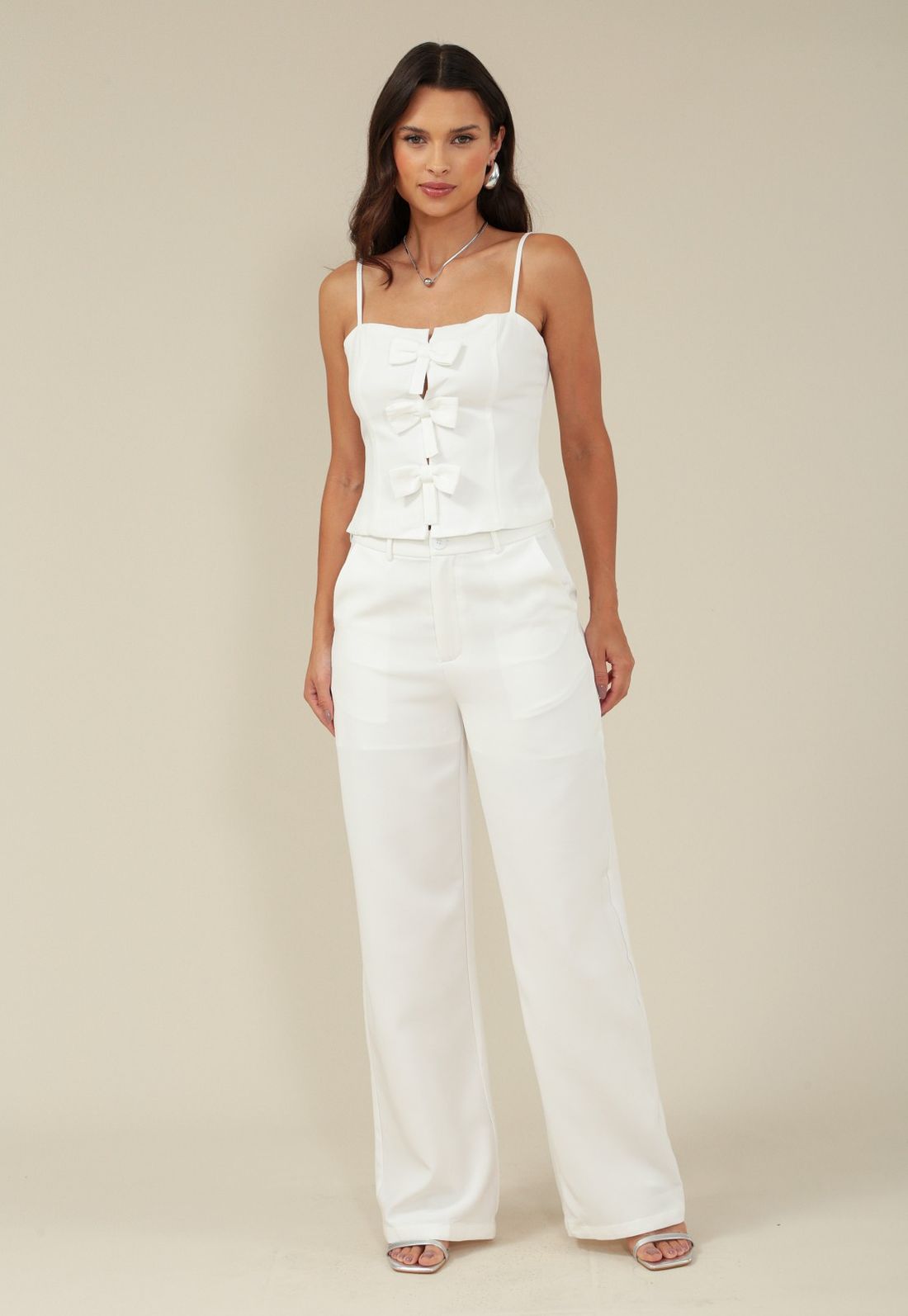 Calça Wide Leg Em Alfaiataria Com Bolso Faca - Tamanho M - Cor OFF WHITE