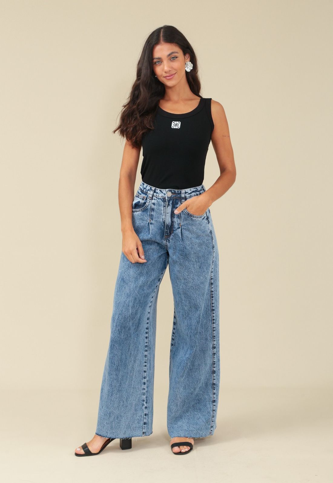 Calça Jeans Pantalona Com Prega Bolso - Cor AZUL - Tamanho 36