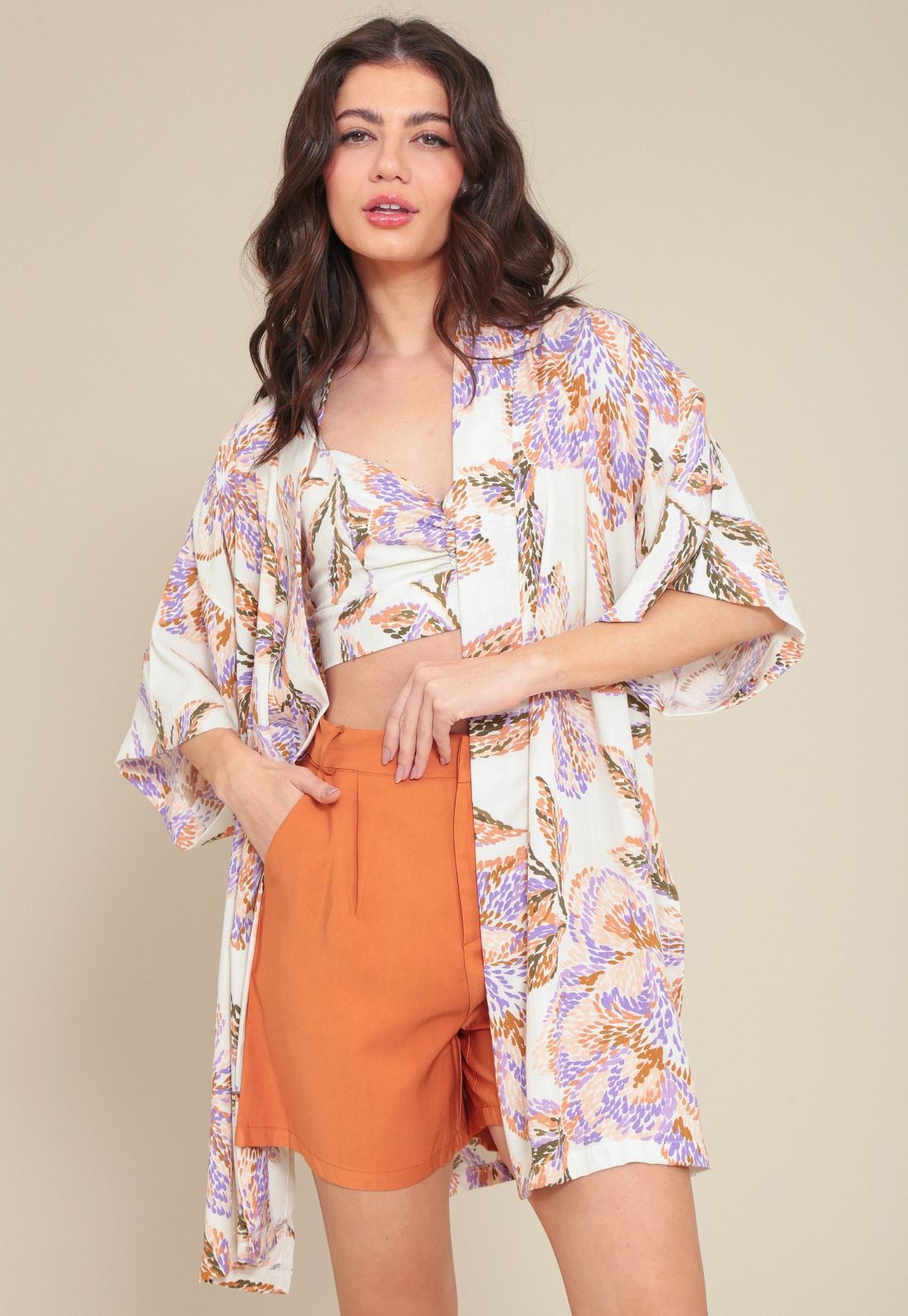 Kimono Em Viscose Estampa Jardim Secreto - Tamanho M - Cor BEGE