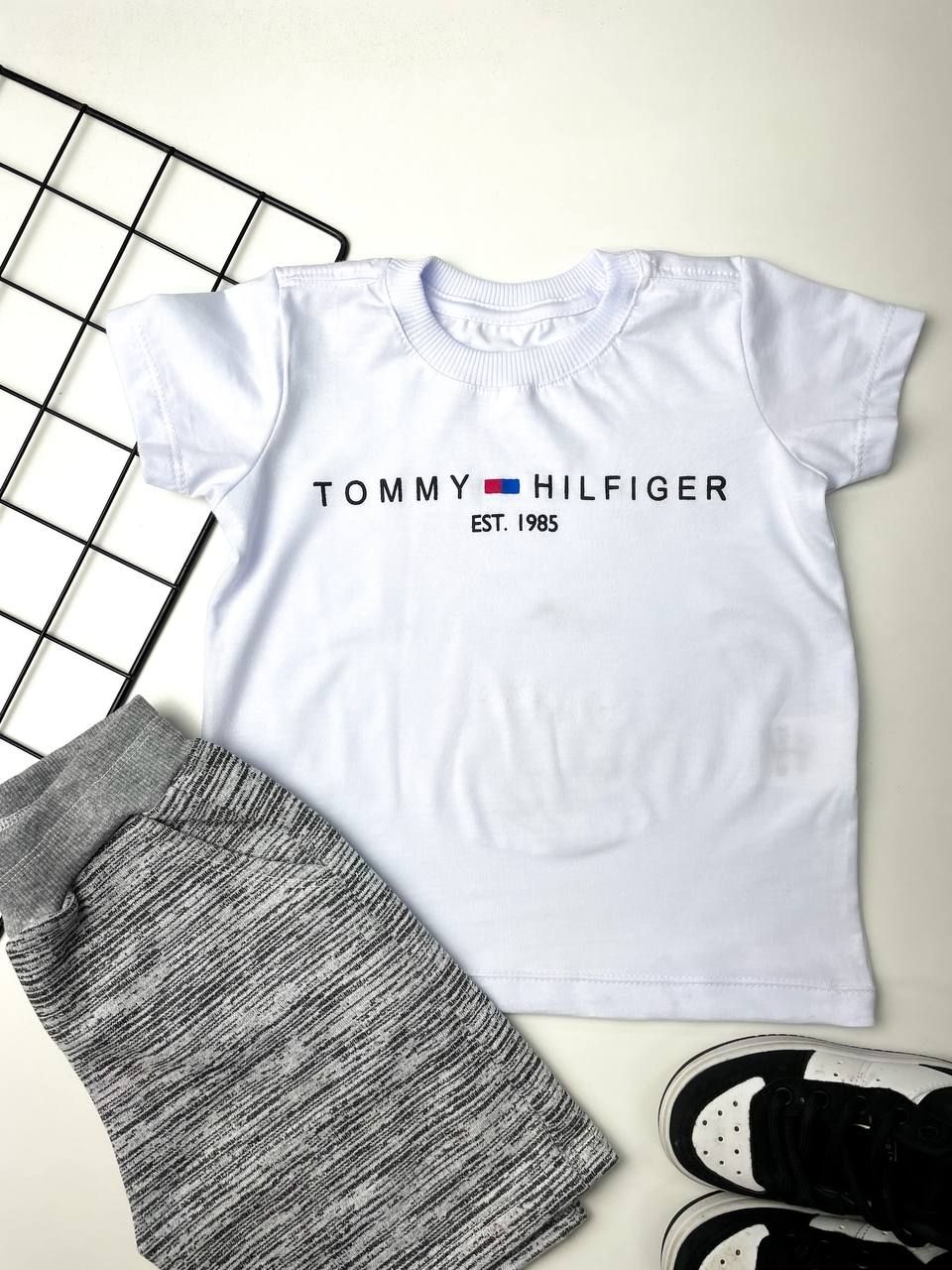 T-SHIRT INFANTIL TOMMY HILFIGER Alcateia Tshirts - As melhores
