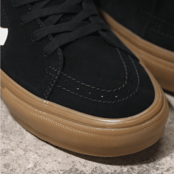 Vans sales hi preto