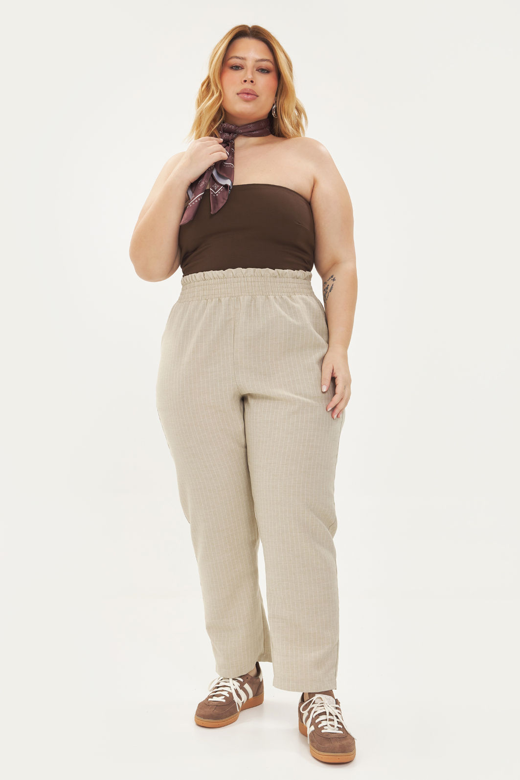 Calça Clochard Afrodite Natural Listrada Plus Size