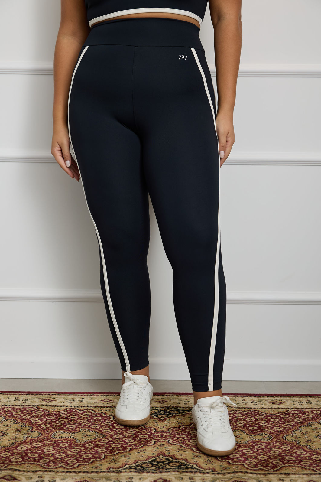 Legging Fitness Plus Size Preta Com Friso Off 787 Shirts