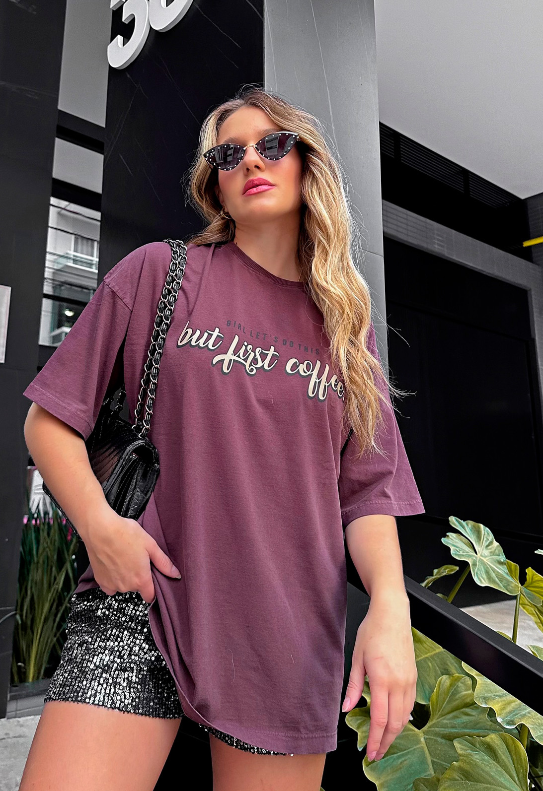 T-Shirts Femininas Estilosas  Designer de roupa, Ideias fashion