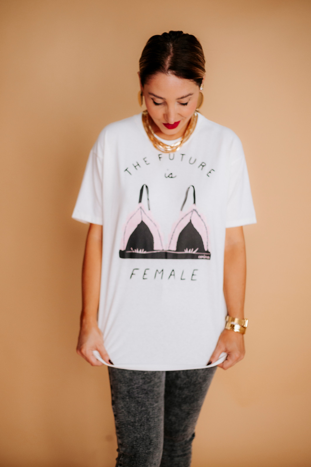 T-Shirt Oversized Fem. Algodão Amaciado The future Chloe Off White