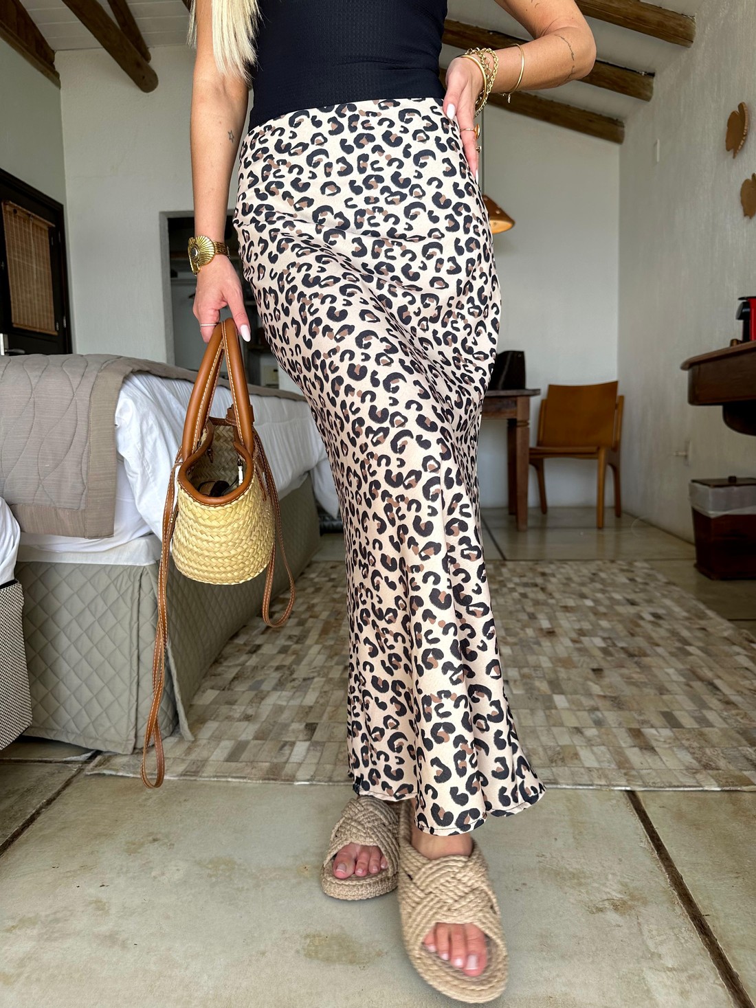 Saia Midi Cloe Animal Print A.M.Ô Brand - As melhores peças com qualidade  você só encontra aqui!