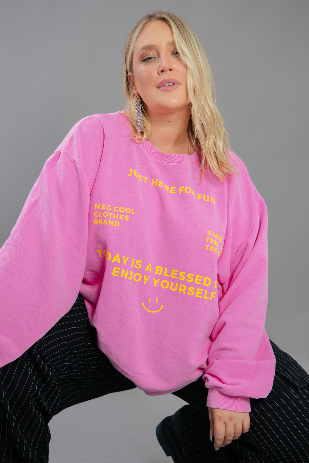 CASACO DE MOLETOM ROSA ESTAMPA FRENTE E COSTA ENJOY