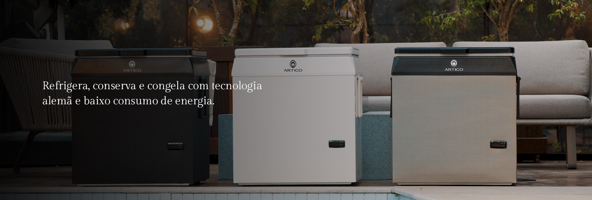 Banner da linha FH 80 com as três versões sendo preto, branco e escovado