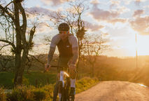 Pedalar em Jejum Realmente Faz o Corpo Queimar Mais Gordura?
