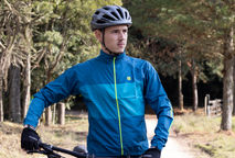 Jaqueta Corta-Vento Egeo: leveza e proteção no pedal