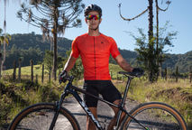 Os Inúmeros Benefícios de Usar uma Camisa de Ciclismo: Mais do que Apenas Moda Esportiva