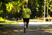 Camiseta para corrida masculina: como escolher uma peça leve e respirável?
