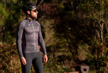 Jersey Manga Longa: Ideal para Ciclistas Modernos