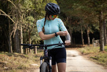 Vestuário de Ciclismo Femininos: Equipamento e Estilo para a Ciclista Moderna