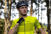 Jerseys Masculinas de Ciclismo: conforto e desempenho na estrada
