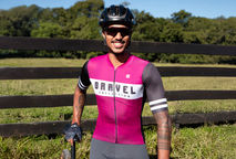 Jersey Garnet: elegância e performance para trilhas