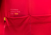 Bolsos do jersey: 5 usos inteligentes dos bolsos traseiros que você não sabia