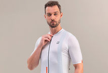 Jerseys Supreme: A Peça que Falta no Seu Guarda-Roupa de Ciclismo