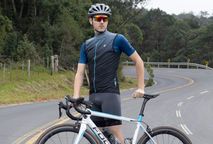 Além da Estética: Os Benefícios Funcionais do Colete de Ciclismo