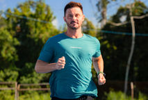 Dry fit vs algodão: qual tecido rende mais no esporte?