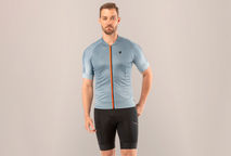 Jersey Bat Steel: O Estilo Moderno com Alta Performance no Ciclismo