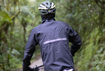 Proteção Total: Jaqueta Impermeável Accorto Preta para Todas as Aventuras