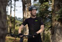 Camisas de qualidade para os seus pedais.