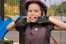 Jersey Infantil Pixel: Conforto, Proteção e Estilo para os Pequenos Ciclistas