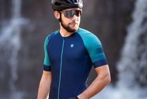 Jersey Slim Belize: A Camisa Perfeita para Ciclistas Exigentes