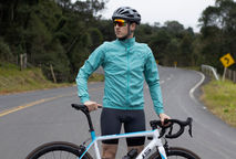 Equipamentos Essenciais de Ciclismo para Todo Homem que Ama Pedalar