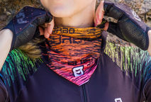 Versatilidade em Cores: Explore as Múltiplas Funções da Bandana Rainbow