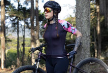 Aprimorando a Pedalada: A Excelência das Camisas de Ciclismo Femininas