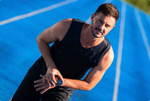 Regata de corrida: quando vale comprar em vez de camiseta tradicional?