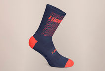 Meia Refletiva: Segurança e Estilo para Seus Treinos Noturnos