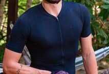 Jersey Euro Black: Elegância e Desempenho para Ciclistas Modernos