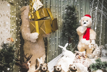 10 Ideias de vitrines natalinas que encantam e vendem ✨