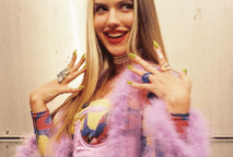 Gigi Grigio - A nova brasileira que arrasa nos Looks em Rebelde