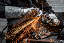 Como usar esmerilhadeira? Passo a passo para usar sem erro