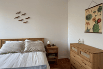 Nosso primeiro quarto juntos: um espaço com alma, aconchego e o charme do rattan