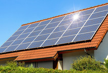 Qual a diferença entre aquecimento solar e energia solar?