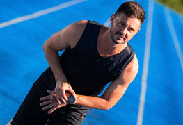 Short corrida masculino: do treino ao longão (tecido leve, cueca e bolso)