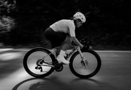 Pedal de longa distância: 7 dicas essenciais para evitar a dor no selim e o desconforto