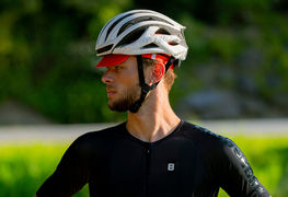 Boné ciclismo: como usar sob o capacete sem esquentar (e como escolher o melhor)