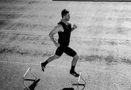 Regata corrida masculina: como escolher tecido, caimento e ventilação