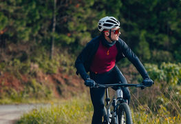 Look completo para ciclismo masculino: peças essenciais para pedalar melhor