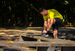 Roupa de corrida masculina: peças essenciais para treinar o ano todo