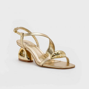 Sandálias odetelis tamanho grande