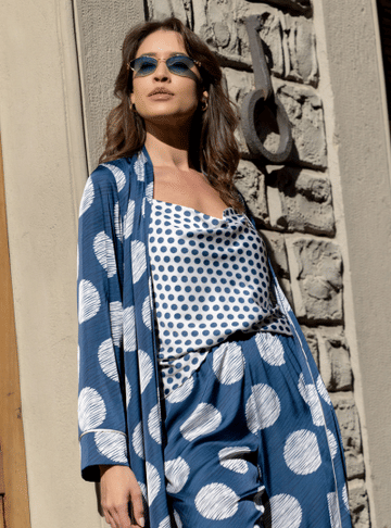 Pijamas Acetinados com Estampa de Poá | Acuo