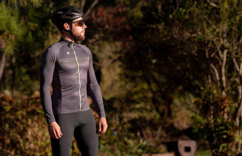 Banner Jersey Manga Longa: Ideal para Ciclistas Modernos